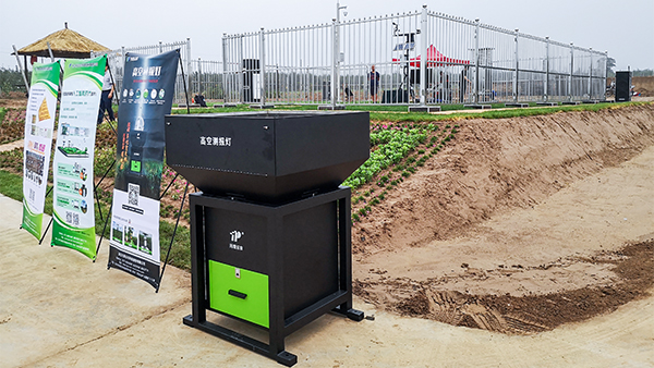 玛雅吧高空测报灯