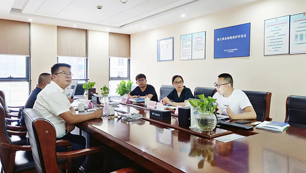 酒泉肃州区当局党组成员、副区长范志俊光临玛雅吧调查